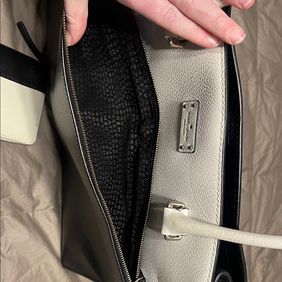 Elegant Black and White Kate spade purse with wallet - Picture 7 of 13
